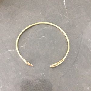 Stella & Dot Gold Arrow Bracelet